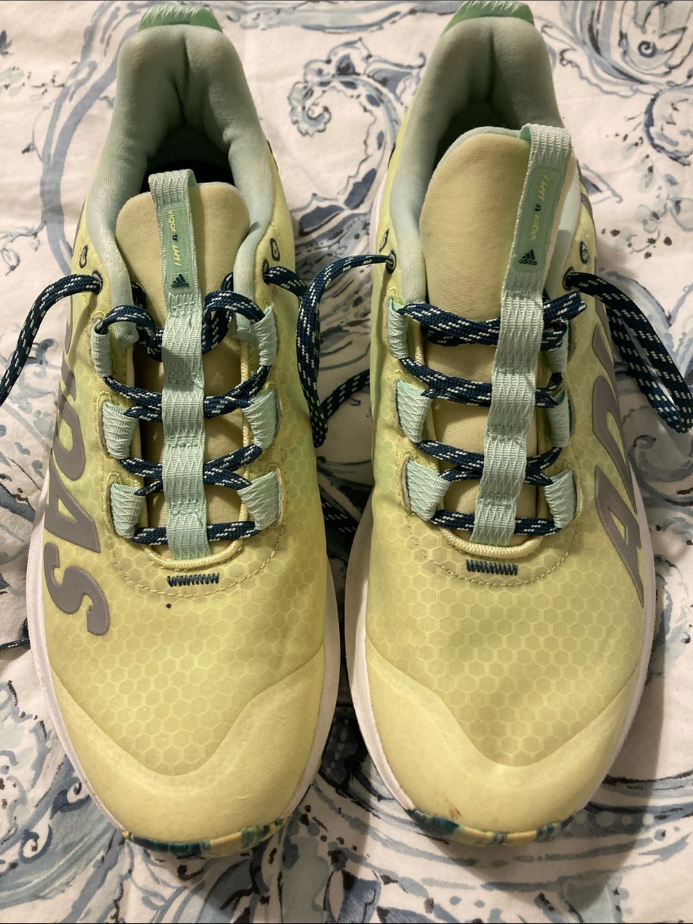 adidas Neon Yellow-Green Running Shoes with Navy Accent Laces size 9 women’s